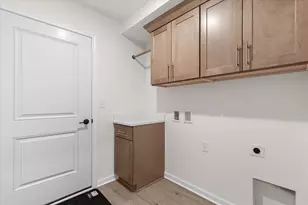 532 Hunter Oaks Blvd, Watertown, WI 53094 - Photo 20