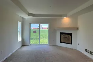 536 Hunter Oaks Blvd, Watertown, WI 53094 - Photo 8