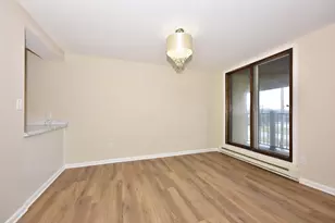 8747 N 72nd St, Milwaukee, WI 53223 - Photo 10