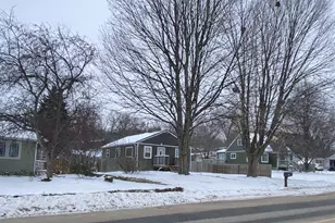 412 Long Coulee Rd, Holmen, WI 54636 - Photo 4