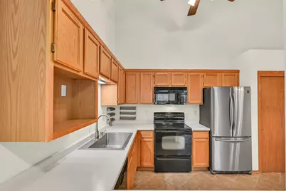 9390 W Loomis Rd #1, Franklin, WI 53132 - Photo 2