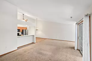 9390 W Loomis Rd, Franklin, WI 53132 - Photo 12