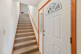 9390 W Loomis Rd, Franklin, WI 53132 - Photo 14