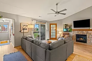 1030 River Pl Blvd, Waukesha, WI 53189 - Photo 8