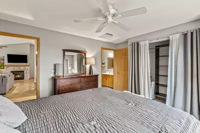 1030  River Place Blvd #4, Waukesha, WI 53189 - Photo 18