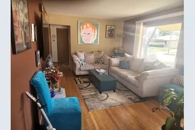 8743 W Arden Pl, Milwaukee, WI 53225 - Photo 6