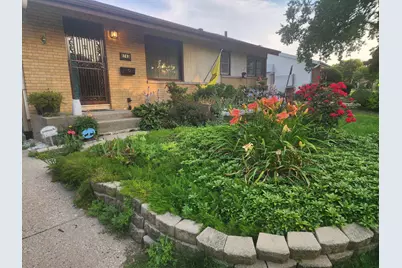 8743 W Arden Pl, Milwaukee, WI 53225 - Photo 18