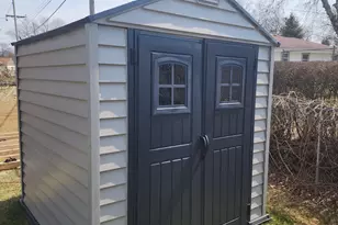 8743 W Arden Pl, Milwaukee, WI 53225 - Photo 22