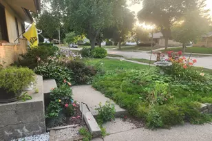 8743 W Arden Pl, Milwaukee, WI 53225 - Photo 4