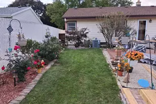 8743 W Arden Pl, Milwaukee, WI 53225 - Photo 20