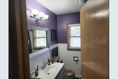 8743 W Arden Pl, Milwaukee, WI 53225 - Photo 8