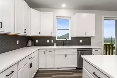 N101W16795  Gunflint Trl, Germantown, WI 53022 - Photo 10