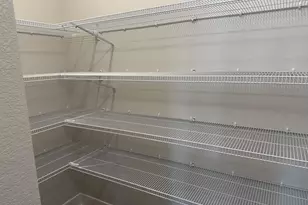 N66W20903 Sweet Clover Dr, Menomonee Falls, WI 53051 - Photo 8