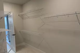 N66W20903 Sweet Clover Dr, Menomonee Falls, WI 53051 - Photo 16