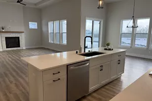 N66W20903 Sweet Clover Dr, Menomonee Falls, WI 53051 - Photo 6