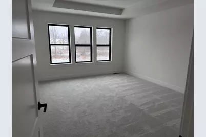 N75W17841  Woody Ln, Menomonee Falls, WI 53051 - Photo 10