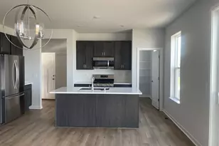 W193N5017 Rosemary Ridge, Menomonee Falls, WI 53051 - Photo 4