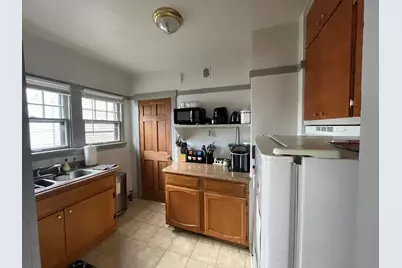 3358 N Cambridge Ave, Milwaukee, WI 53211 - Photo 2