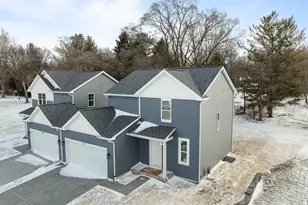 1591 Meadowview Ct, Whitewater, WI 53190 - Photo 2