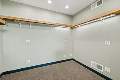 6835  30th Ave, Kenosha, WI 53142 - Photo 8