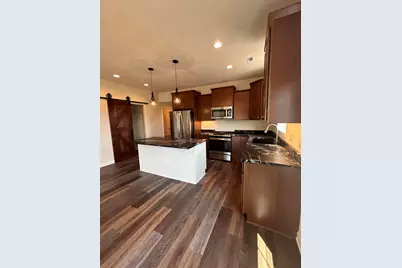 529  Firefly Trl #1, Hartford, WI 53027 - Photo 6