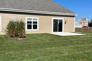 529 Fire Fly Trail, Hartford, WI 53027 - Photo 4