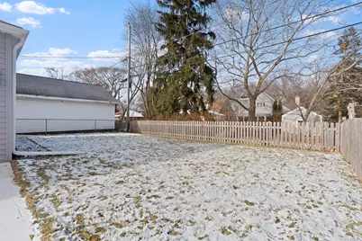 8140  Stickney Ave, Wauwatosa, WI 53213 - Photo 32