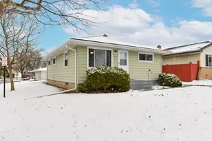 4544 S 49th St, Greenfield, WI 53220 - Photo 24