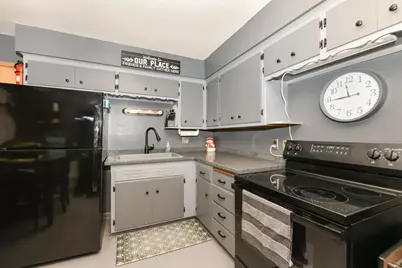 4544 S 49th St, Greenfield, WI 53220 - Photo 8
