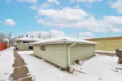 4544 S 49th St, Greenfield, WI 53220 - Photo 20