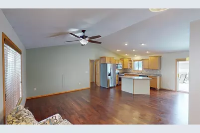2002  Viking Ave, Holmen, WI 54636 - Photo 4