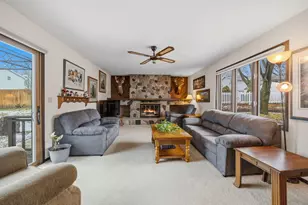 436 Raintree Dr, Fort Atkinson, WI 53538 - Photo 16