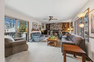 436 Raintree Dr, Fort Atkinson, WI 53538 - Photo 18