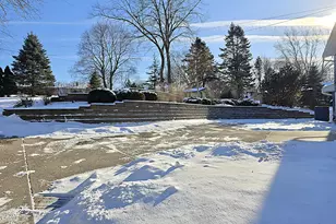 5640 S Aberdeen Dr, New Berlin, WI 53146 - Photo 48