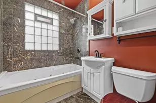 2410 Geneva St, Racine, WI 53402 - Photo 10