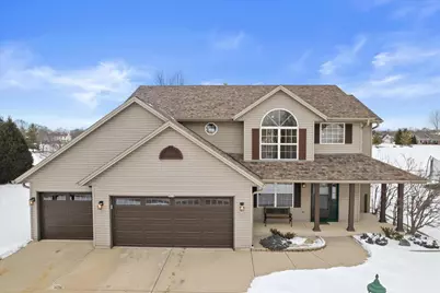 3212 E Lindy Ln, Oak Creek, WI 53154 - Photo 4