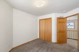 3212 E Lindy Ln, Oak Creek, WI 53154 - Photo 40