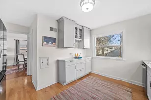 6165 N Santa Monica Blvd, Whitefish Bay, WI 53217 - Photo 14