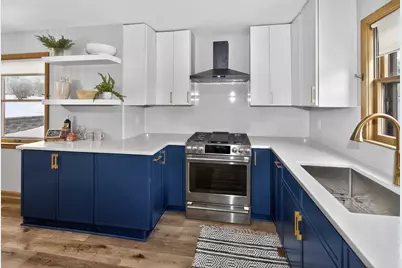 10708 W York Pl, Wauwatosa, WI 53222 - Photo 2