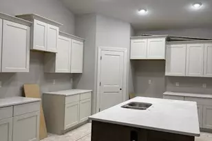 621 Wickland Wy, Richfield, WI 53017 - Photo 2