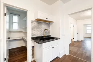 2239 S 11th St, Milwaukee, WI 53215 - Photo 14