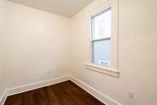 2239 S 11th St, Milwaukee, WI 53215 - Photo 16