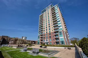 1522 N Prospect Ave, Milwaukee, WI 53202 - Photo 2