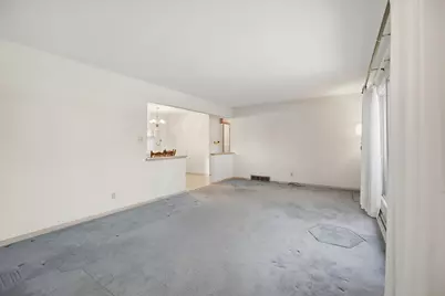 N72W15292  Patio Ct, Menomonee Falls, WI 53051 - Photo 4