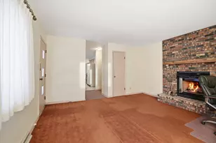 N72W15292 Patio Ct, Menomonee Falls, WI 53051 - Photo 6