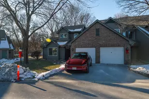 18775 Brookfield Lake Dr, Brookfield, WI 53045 - Photo 22