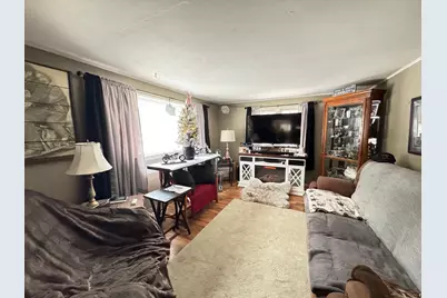 N44W28076  Capitol Dr, Delafield, WI 53072 - Photo 4