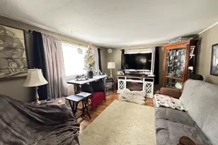 N44W28076 Capitol Dr, Delafield, WI 53072 - Photo 4