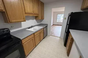 139 Heidel Rd, Thiensville, WI 53092 - Photo 4