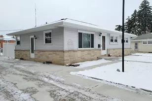 3381 S 75th St, Milwaukee, WI 53219 - Photo 32